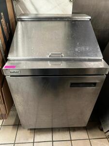 DESCRIPTION DELFIELD 27" SANDWICH PREP COOLER BRAND / MODEL: DELFIELD 4427N-12M-DHL ADDITIONAL INFORMATION ON AND WORKING. 115 VOLT, 1 PHASE LOCATION