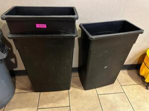 DESCRIPTION (3) 20 GALLON BAR SIDE TRASH CANS ( BLACK ) THIS LOT IT: SOLD BY THE PIECE SIZE 20 GALLON LOCATION FRONT QTY 3