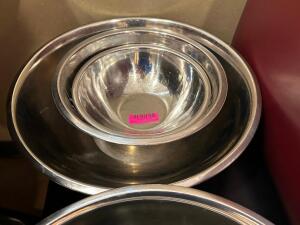 DESCRIPTION 18" THREE PIECE STAINLESS MIXING BOWL SET. THIS LOT IT: SOLD BY THE PIECE LOCATION FRONT QTY 3