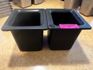 DESCRIPTION (6) 1/6 SIZE FREEZABLE PLASTIC INSERTS THIS LOT IT: SOLD BY THE PIECE SIZE 6" DEEP LOCATION FRONT QTY 2