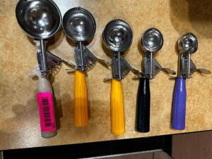 DESCRIPTION (5) ASSORTED STAINLESS SCOOPS THIS LOT IT: SOLD BY THE PIECE LOCATION FRONT QTY 5