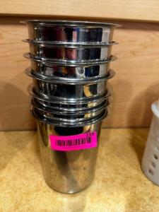 DESCRIPTION (7) STAINLESS SAUCE INSERTS. THIS LOT IT: SOLD BY THE PIECE LOCATION FRONT QTY 7