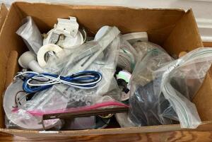 BOX OF ASSORTED LIGHTING FIXTURES AND PARTS