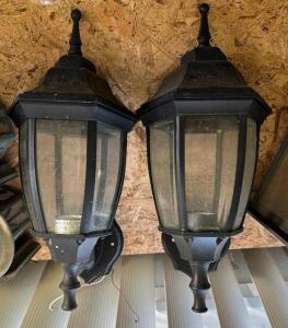 (2) VINTAGE WALL SCONCES