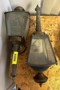 (2) VINTAGE WALL SCONCES