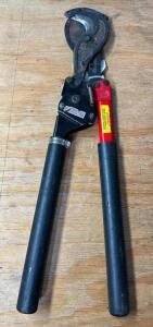 LARGE RATCHET CABLE CUTTER