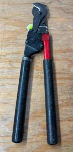 MEDIUM RATCHET CABLE CUTTER