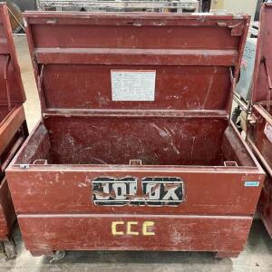 JOBSITE TOOL BOX ON CASTERS