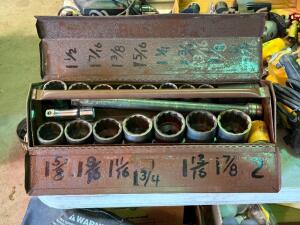 SOCKET SET