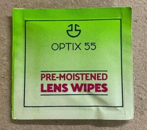 400 CT. BOX OF PRE MOISTENED LENS WHIPS