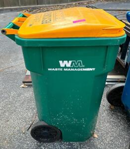 TRASH CAN WITH ASSORTED WIRING