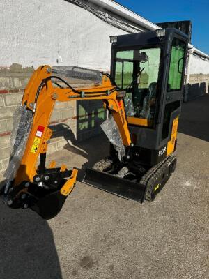 DESCRIPTION AGT H13R MINI EXCAVATOR. BRAND / MODEL: HGT H13R ADDITIONAL INFORMATION NEW 2024, UNUSED. SN#A240296709. IN RUNNING CONDITION LOCATION BAY