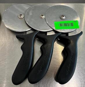 DESCRIPTION (3) STAINLESS PIZZA WHEELS. THIS LOT IS: SOLD BY THE PIECE LOCATION FRONT QTY 3