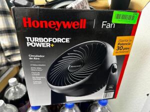 DESCRIPTION HONEYWELL TURBOFORCE POWER FAN W/ BOX BRAND / MODEL: HONEYWELL LOCATION KITCHEN QTY 1