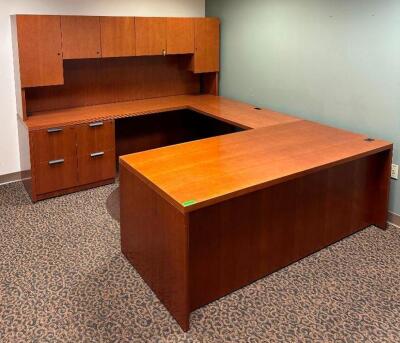 U-SHAPED DESK WITH HUTCH