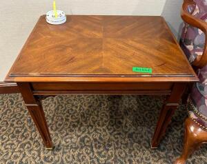 SOLID WOOD END TABLE