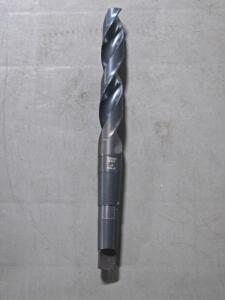 DESCRIPTION: (1) TAPER SHANK DRILL BIT BRAND/MODEL: PRECISION 78528999 SIZE: 1" DIA 3MT RETAIL$: $109.48 QTY: 1