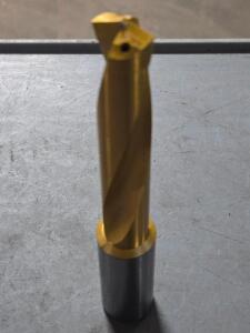 DESCRIPTION: (1) CARBIDE TIPPED COOLANT FEEDING DRILL BIT BRAND/MODEL: CJT 29707656 SIZE: 49/64" DIA RETAIL$: $250.29 QTY: 1