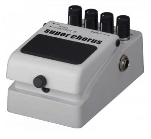 DESCRIPTION: (1) SUPER CHORUS PEDAL BRAND/MODEL: CARLSBRO RETAIL$: $63.65 QTY: 1