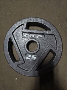 DESCRIPTION: (2) BOXES OF BARBELL WEIGHTS BRAND/MODEL: CAP INFORMATION: MUST COME INSPECT SIZE: 300 LB RETAIL$: $150.00 EA QTY: 2