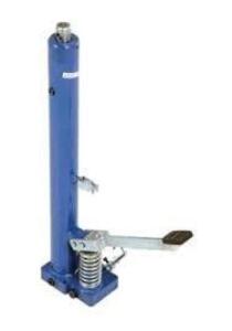 DESCRIPTION: (1) MANUAL HYDRAULIC FOOT PUMPO BRAND/MODEL: VESTIL RETAIL$: $350.00 EA QTY: 1