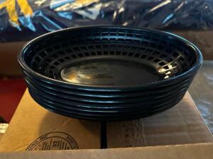 (24) 9" BLACK PLASTIC FOOD TRAYS