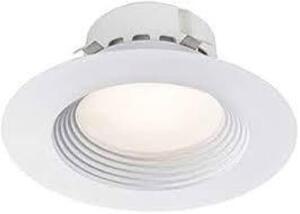 DESCRIPTION: (1) LOW PROFILE LED SLIM DOWNLIGHT BRAND/MODEL: LIGHTOLIER #45MX67 SIZE: 8" RETAIL$: $96.10 EA QTY: 1