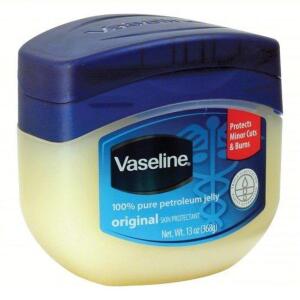 DESCRIPTION: (6) PETROLEUM JELLY BRAND/MODEL: VASELINE #8AZ21 SIZE: 13 OZ RETAIL$: $10.00 EA QTY: 6