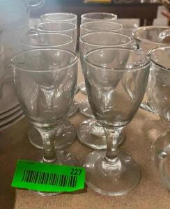 (8) STEMMED WINE GLASSES