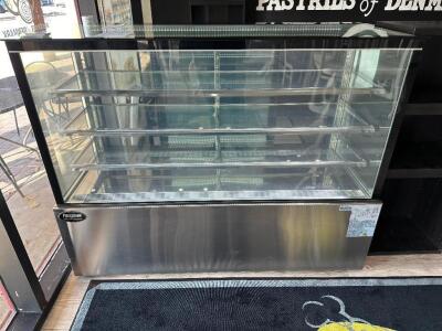 NORTH AMERICAN RESTAURANT EQUIPMENT 72" REFRIGERATED BAKERY DISPLAY CASE.