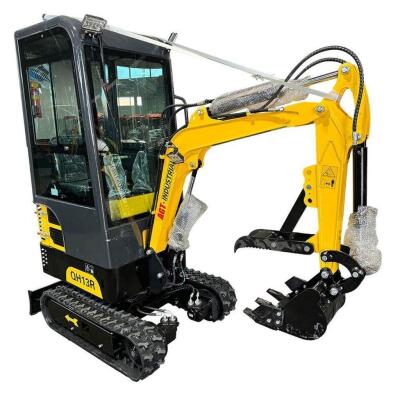 2023 AGT QH13R MINI EXCAVATOR. BACK WINDOW BROKEN OUT.