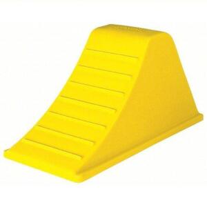 DESCRIPTION: (1) WHEEL CHOCK BRAND/MODEL: CHECKERS #5NHT4 INFORMATION: YELLOW SIZE: Urethane, 46 in Max Compatible Wheel Dia, 80,000 lb Vehicle Wt - M