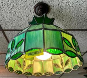 1960'S ERA VINTAGE GREEN STAINED GLASS PENDANT LIGHT.