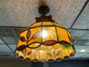 1960'S ERA VINTAGE TAN STAINED GLASS PENDANT LIGHT.