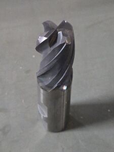 DESCRIPTION: (2) SOLID CARBIDE END MILL BRAND/MODEL: OSG 430-8716 SIZE: 1" DIA RETAIL$: $268.12 QTY: 2