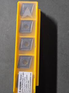 DESCRIPTION: (10) CNMG CARBIDE TURNING INSERTS BRAND/MODEL: KENNAMETAL CNMG432MP RETAIL$: $105.50 QTY: 10