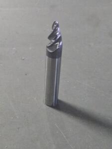 DESCRIPTION: (2) SOLID CARBIDE 15 DEG TAPER FORM BARREL CUTTER END MILL BRAND/MODEL: ACCUPRO 03328903 SIZE: 0.3750" SM END DIA 0.5901" LOC 3/8" SD RET