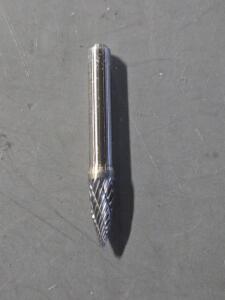 DESCRIPTION: (4) CARBIDE FLAME BUR BRAND/MODEL: WESTWARD 19D883 SIZE: 16mM RETAIL$: $86.01 QTY: 4