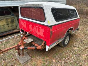 CHEVY TRUCK BED FARM TRAILER W/ CAMPER SHELL