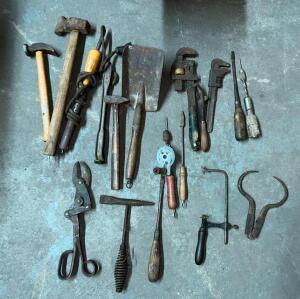 ASSORTED ANTIQUE HAND TOOLS