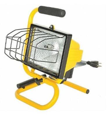 DESCRIPTION: (1) TEMPORARY JOB SITE LIGHT BRAND/MODEL: BAYCO/SL-1002 INFORMATION: CORDED/LAMP WATTS: 500 RETAIL$: 19.78 SIZE: 36"MAX EXTENSION HEIGHT