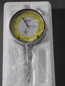 DESCRIPTION: (1) COMPARATOR BASE AND DIAL CALIPER SIZE: 6" BASE LNGTH RETAIL$: $68.40 QTY: 1