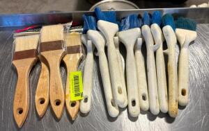 (1) LOT OF ASSORTED BASTING BRUSHES