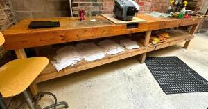 WOODEN WORK BENCH