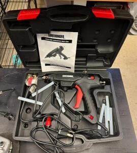 INDUSTRIAL GLUE GUN WITH CASE