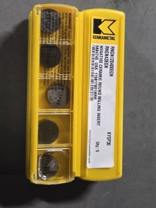 DESCRIPTION: (20) CERAMIC TURNING INSERTS BRAND/MODEL: KENNAMETAL RNGN 120400EGN RETAIL$: $480.20 QTY: 20