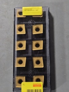 DESCRIPTION: (20) CARBIDE MILLING INSERTS BRAND/MODEL: SANDVIK 690-140616M-E-SL RETAIL$: $692.00 QTY: 20