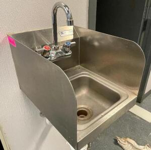 DESCRIPTION: JOHN BOOS STAINLESS HAND SINK BRAND / MODEL: DSINK101405-SSL2 12 ADDITIONAL INFORMATION RETAILS FOR $243 NEW LOCATION: KITCHEN QTY: 1