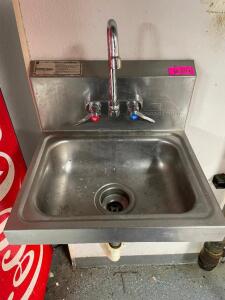 DESCRIPTION: ADVANCE TABCO STAINLESS HAND SINK. BRAND / MODEL: ADVANCE TABCO LOCATION: KITCHEN QTY: 1