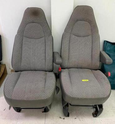 (2) CAR SEATS WITH LEFT ARM REST